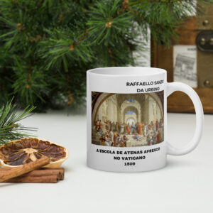 A Escola de Atenas afresco  no Vaticano White glossy mug